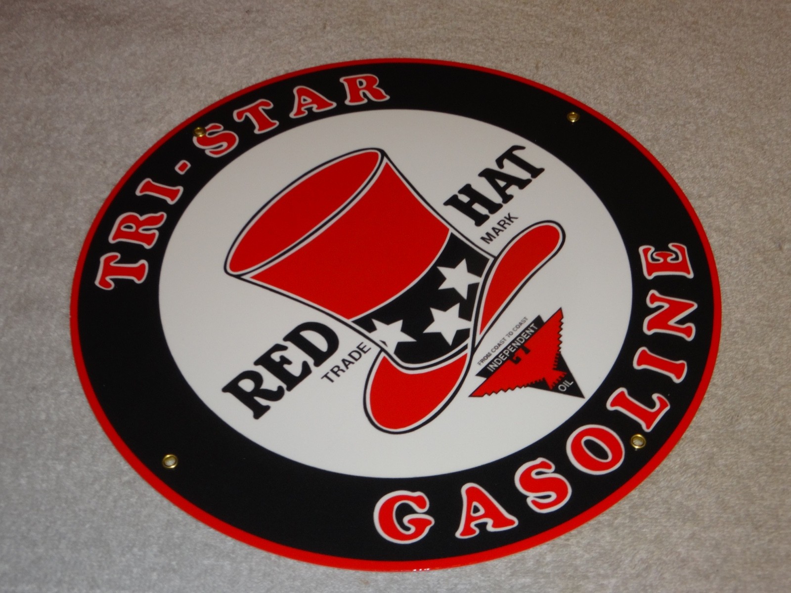 VINTAGE RED HAT TRI-STAR⛽️ GASOLINE 11 3/4″ PORCELAIN METAL INDEPENDENT OIL SIGN