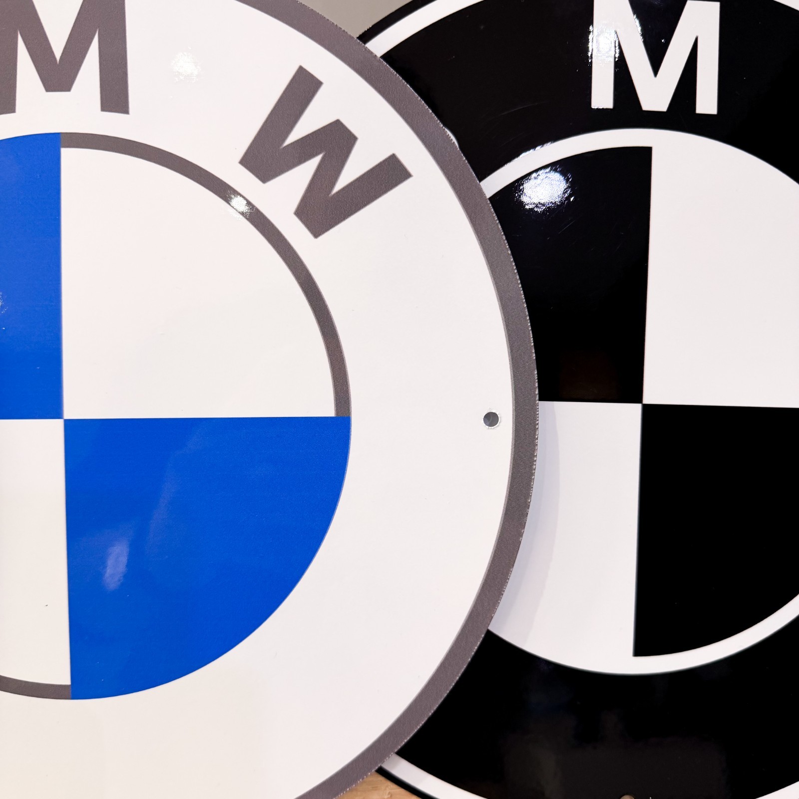 BMW Bavarian Motor Works & Classic Logo Metal Sign Set – 30 cm (11.8”)