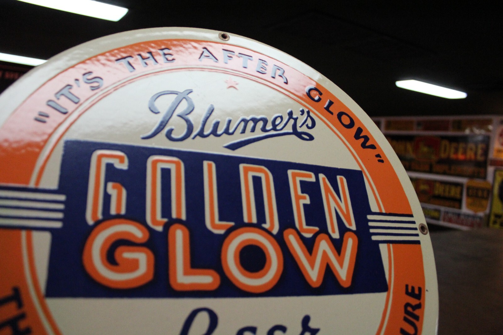 RARE BLUMER’S GOLDEN GLOW MONROE WISCONSIN BEER DEALER PORCELAIN METAL SIGN