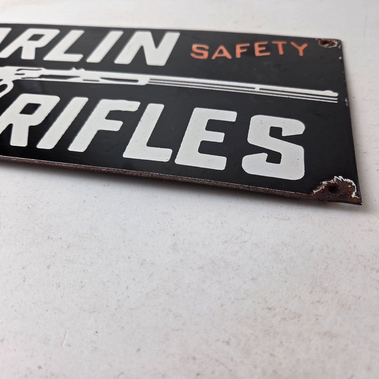 Vintage Marlin Rifles Sign – Dealer Firearm Advertising Gas Porcelain Sign