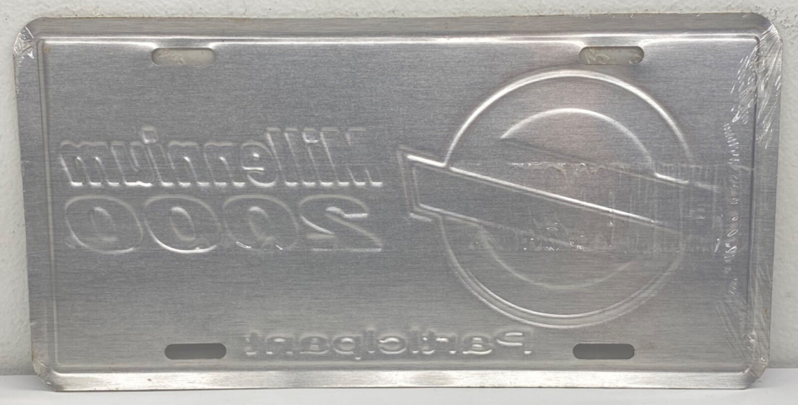Detroit Autorama Participant Novelty License Plate Millennium 2000 Participant