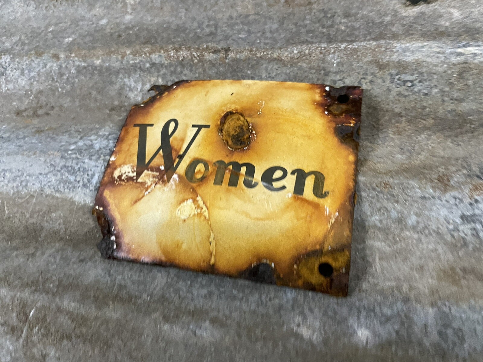 VINTAGE RESTROOM PORCELAIN SIGN GAS STATION SERVICE WOMEN BATHROOM TOILET MARKER