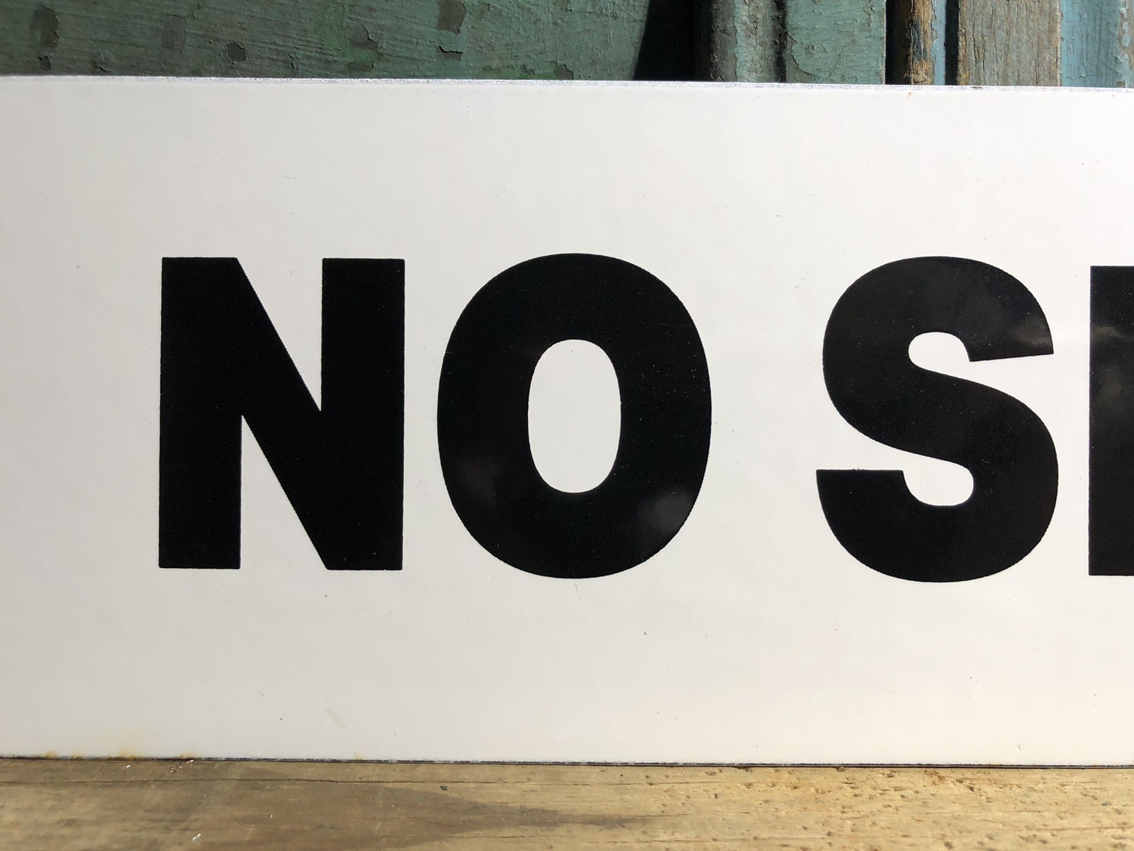 VINTAGE 1967 DATED TEXACO NO SMOKING 23” PORCELAIN SIGN OIL GAS PETROLIANA