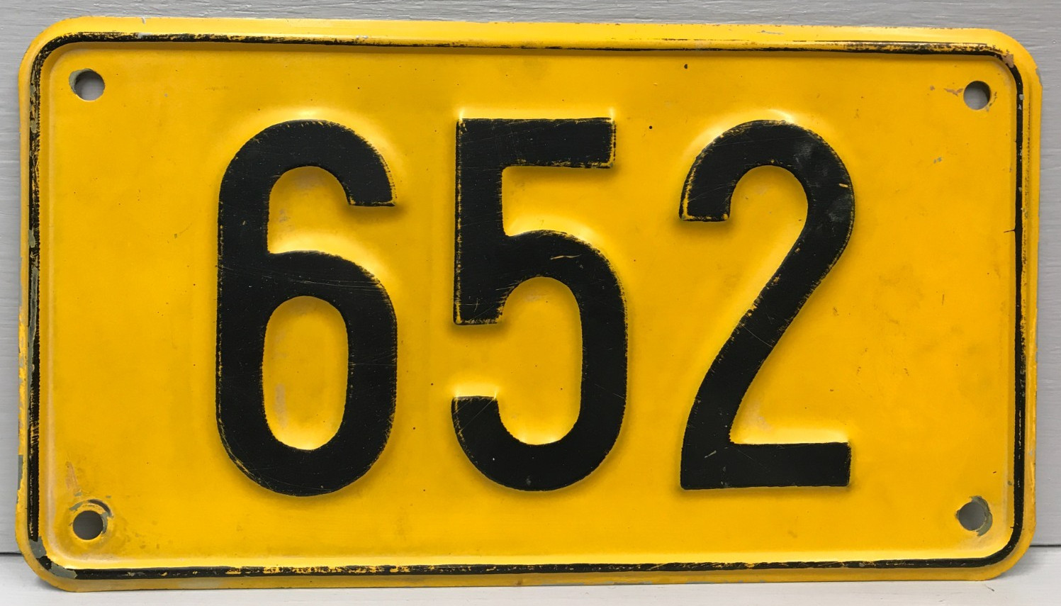 Vintage Steel Number 652 Sign License Plate Topper Yellow Black