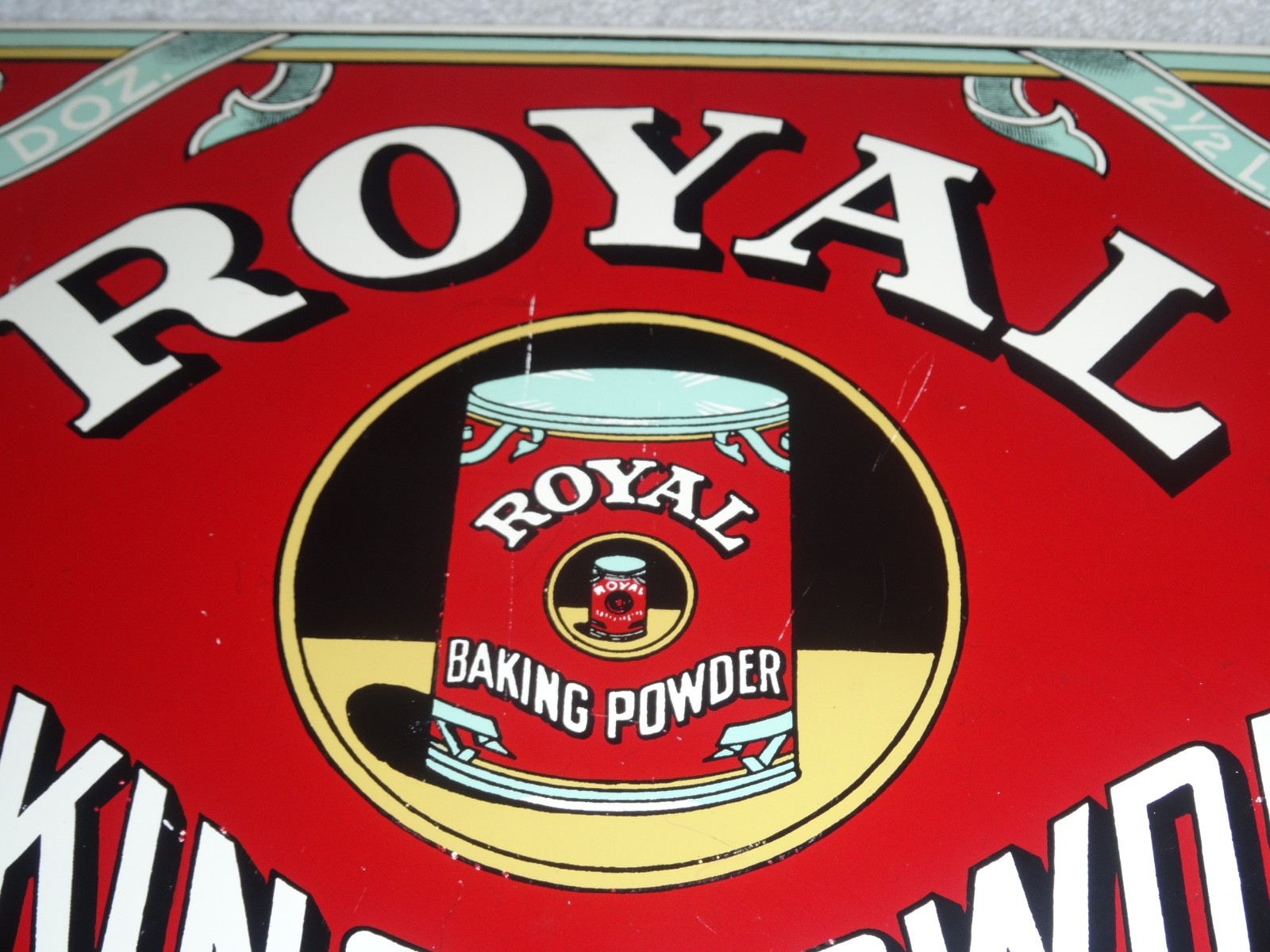 VINTAGE ROYAL BAKING POWDER NEW YORK 10″ PORCELAIN METAL BAKE, GASOLINE OIL SIGN