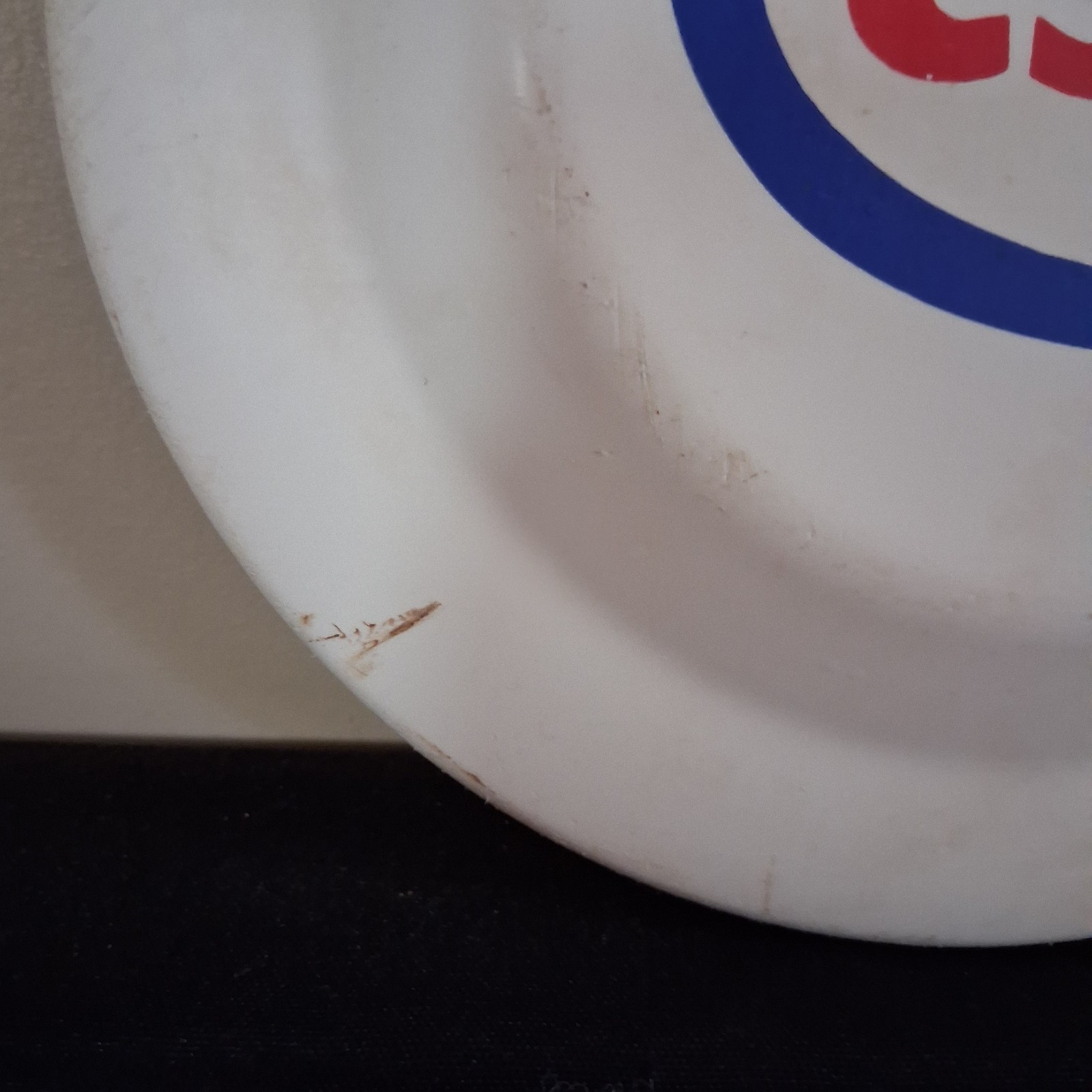ESSO STANDARD OIL FLYING DISC PLASTIC FRISBEE VINTAGE MAN CAVE SIGN