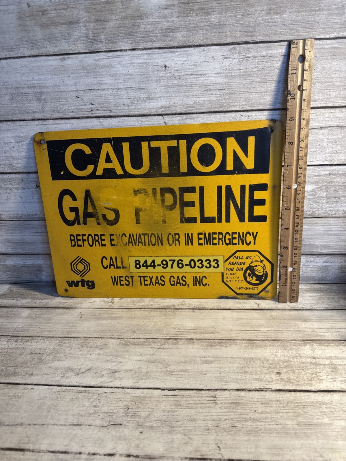 West Texas Gas Inc WTG Caution Gas Pipeline 12” X 9” Sign W/ Armadillo Logo