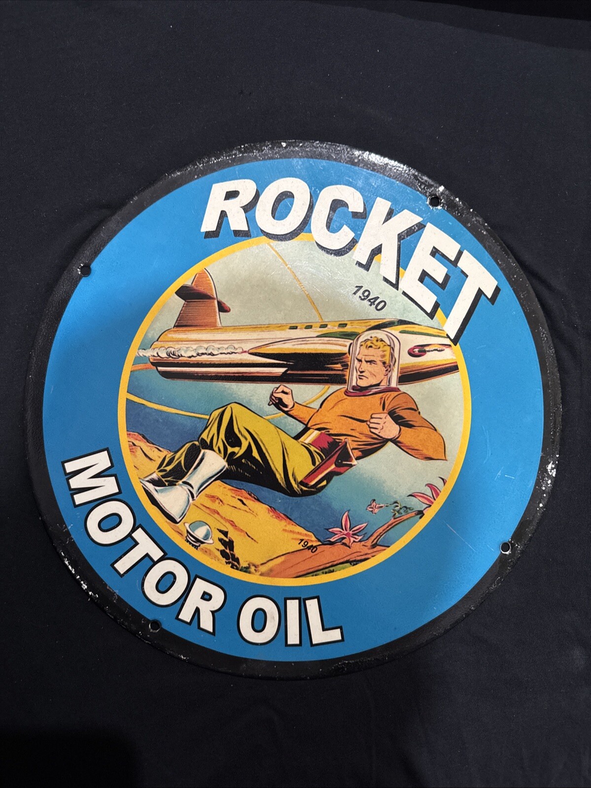 VINTAGE ROCKET MOTOR OIL PORCELAIN GAS OIL MOTOR LUBE GARAGE MANCAVE PUMP SIGN