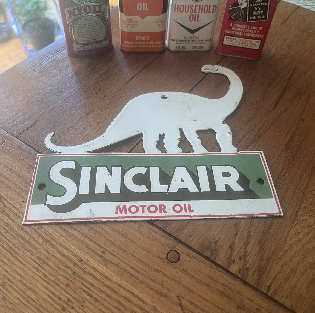 VERY NICE PORCELAIN SINCLAIR MOTOR OIL SIGN DINO
