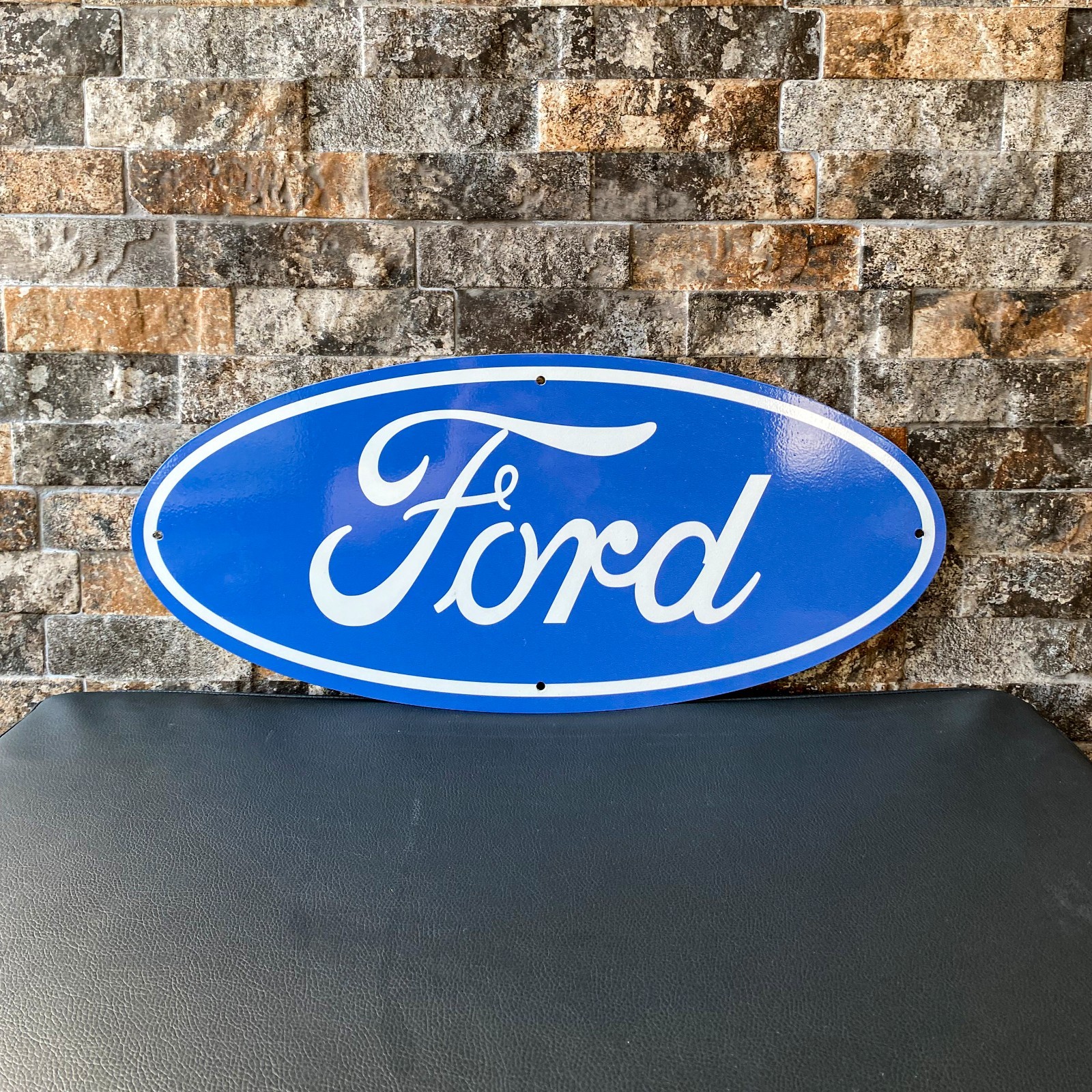 Ford Oval Emblem – Heritage Heavy Metal Sign 20×45 cm (7.8”×17.7”)