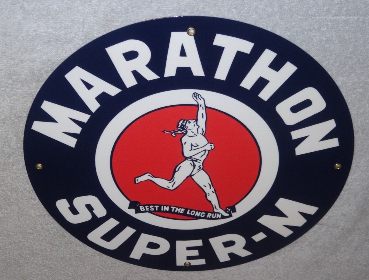 VINTAGE MARATHON SUPER M RUNNER 11 3/4″ PORCELAIN METAL RUN GASOLINE & OIL SIGN!