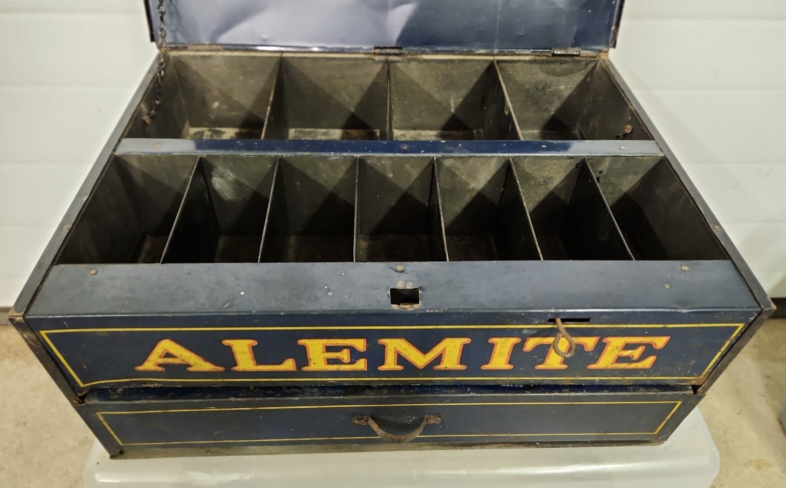 Alemite Grease Gas Station Service Display Cabinet Countertop Metal