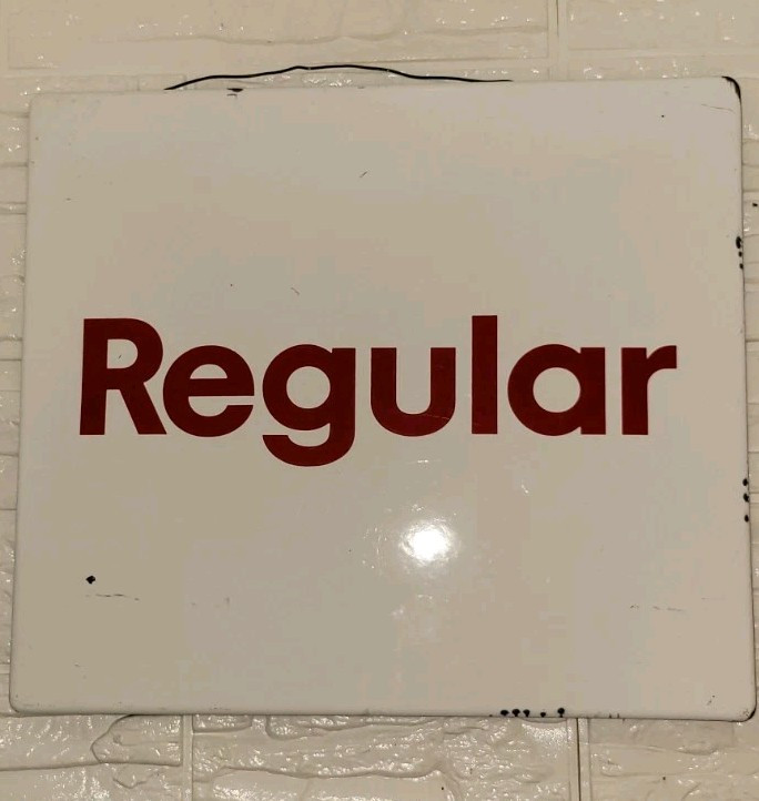 Mobil Vintage Porcelain Pump Plate Sign Mobil Regular Gas