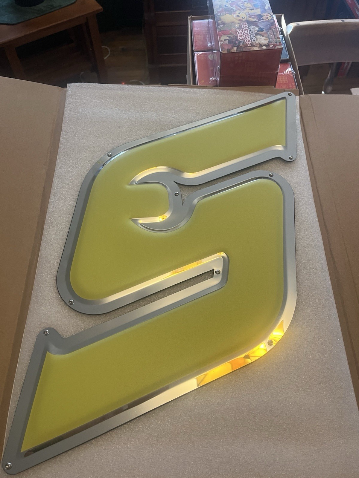 Snap On Tools Logo Wall Sign Hiviz