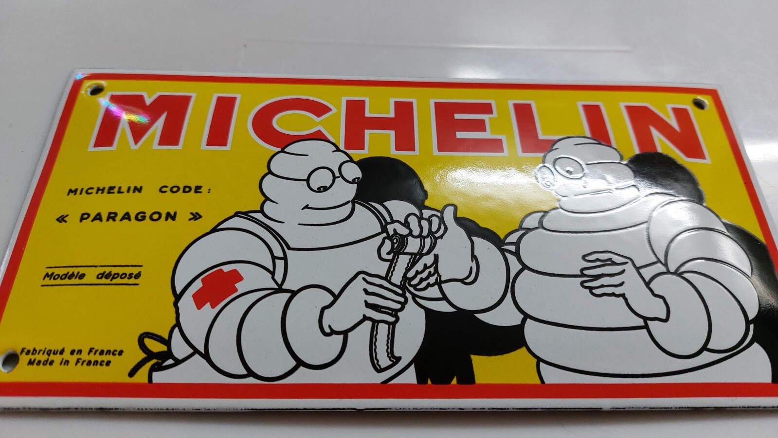 MICHELIN PARAGON TIRE FACTORY PORCELAIN DOOR ENAMEL GARAGE SIGN 10x20cm=4×8″
