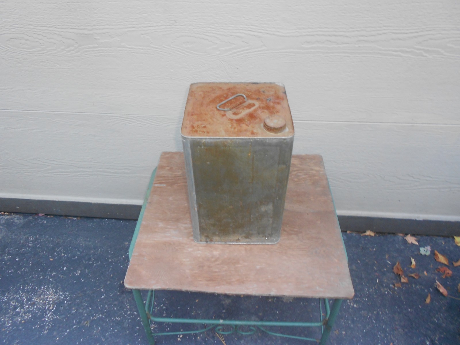 VINTAGE ROGERSOL SQUARE METAL CONTAINER CHICAGO ILLINOIS 9 x 9 x 13 in -P 6