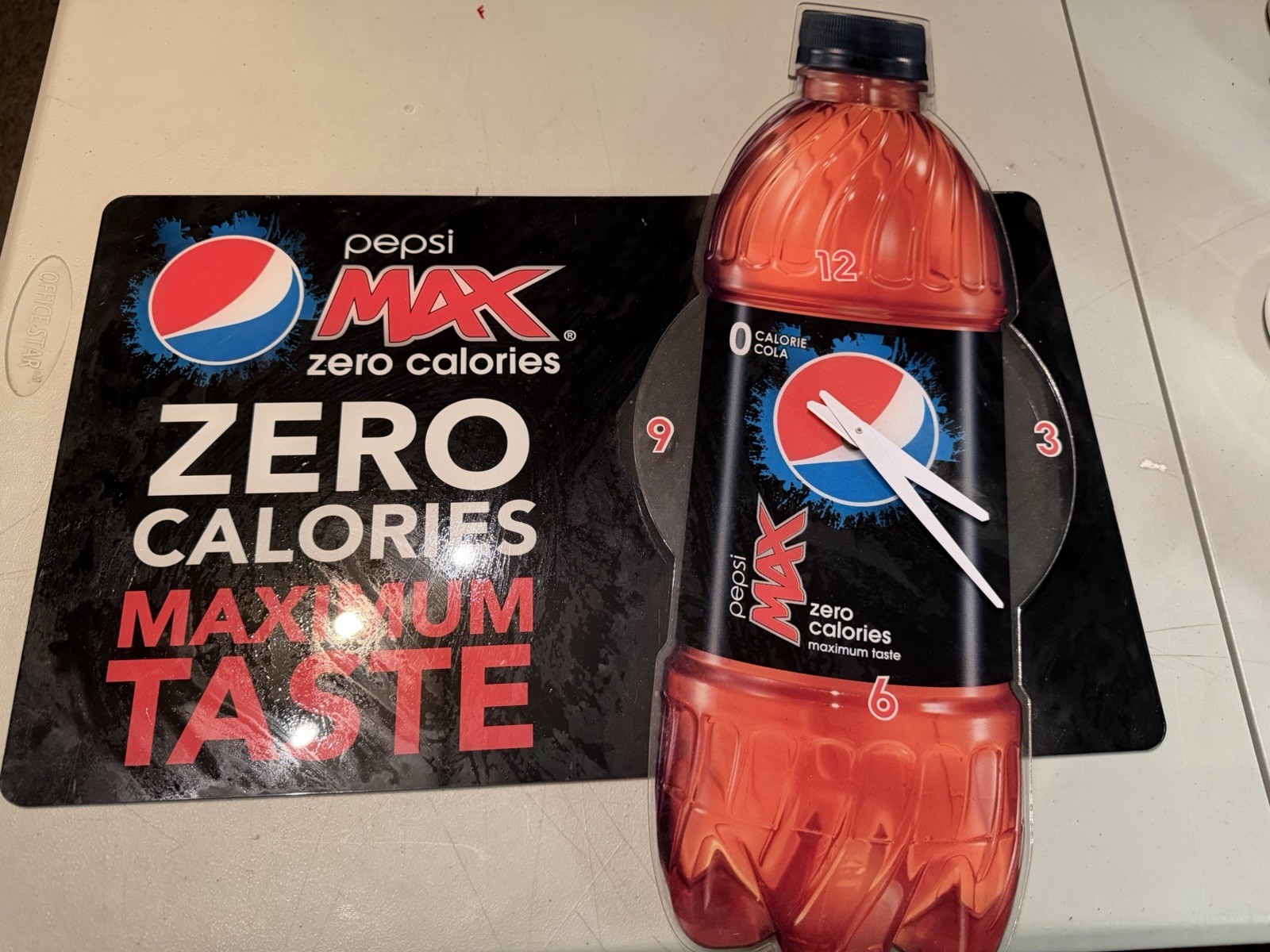 Vintage PEPSI MAX Soda Bottle ADVERTISING CLOCK Gas Oil Sign Cola