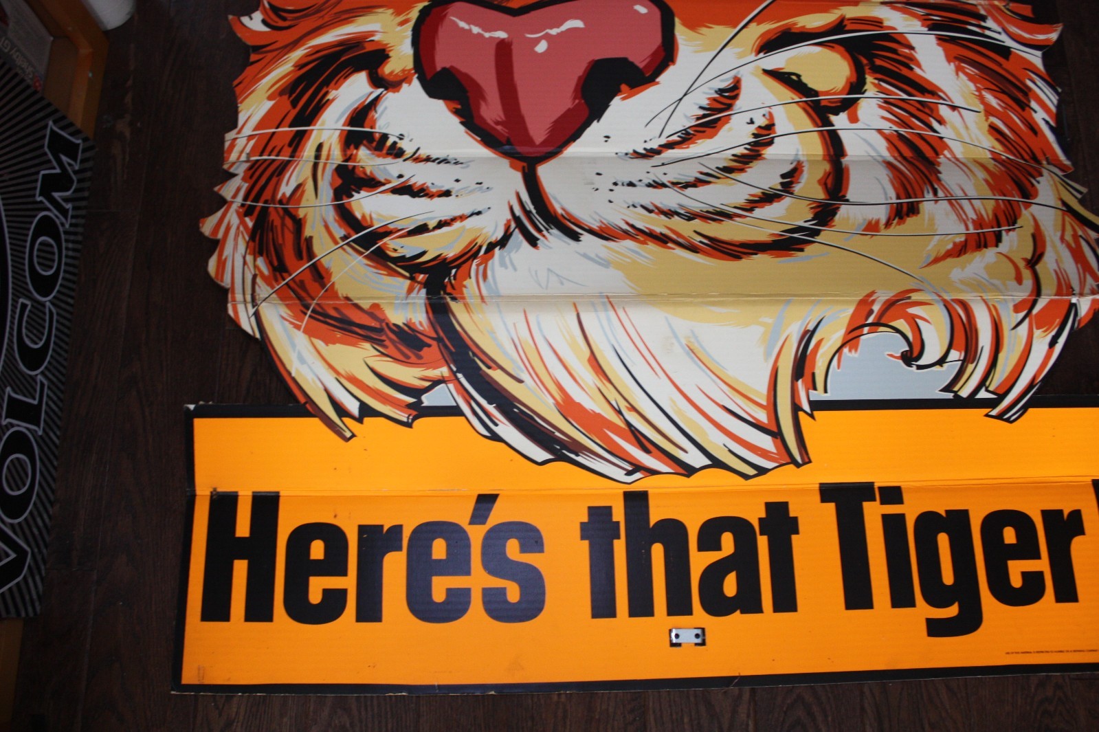 LARGE VINTAGE HUMBLE OIL ESSO TIGER ADVERTISING SIGN LENTCULAR WINKING EYE RARE