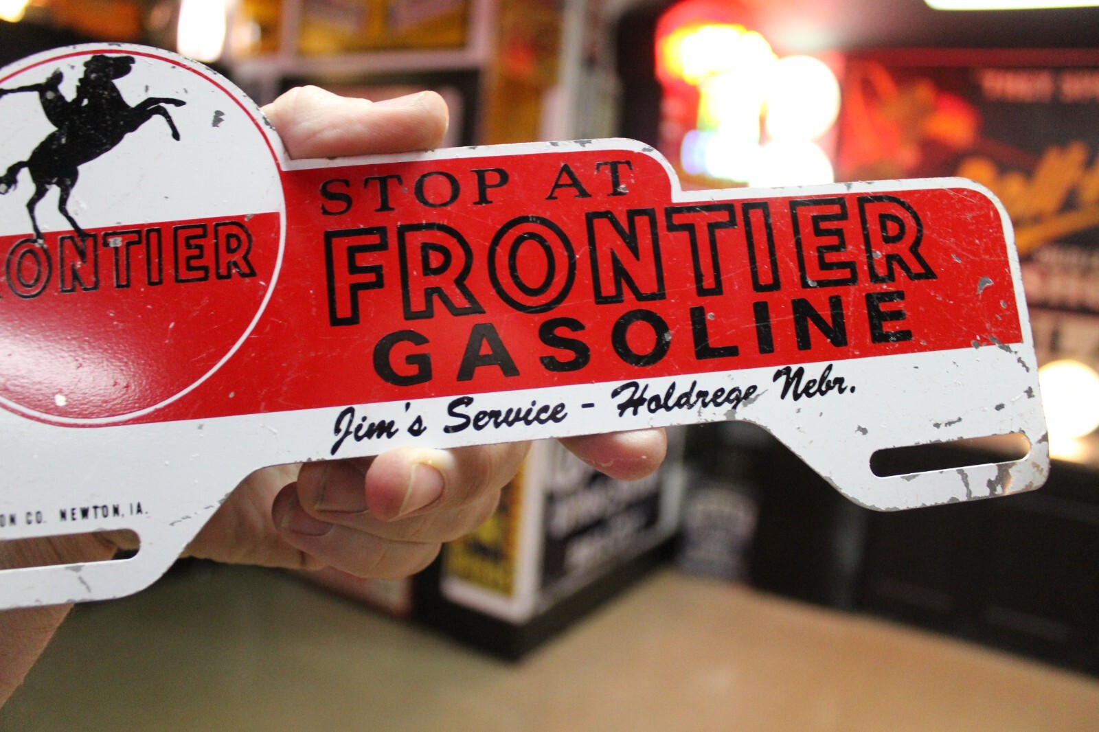 RARE 1950s FRONTIER GASOLINE PAINTED METAL TOPPER SIGN HOLDREGE NEBRASKA HORSE