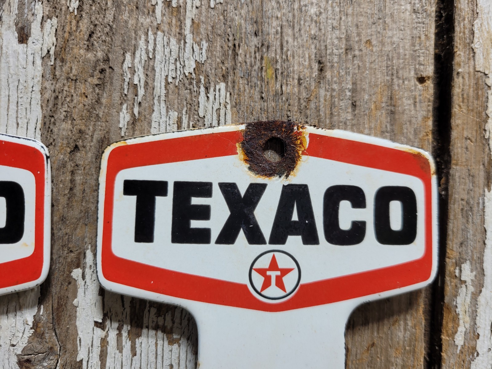 VINTAGE TEXACO PORCELAIN SIGN GAS STATION RESTROOM KEY FOB MENS LADIES BATHROOM