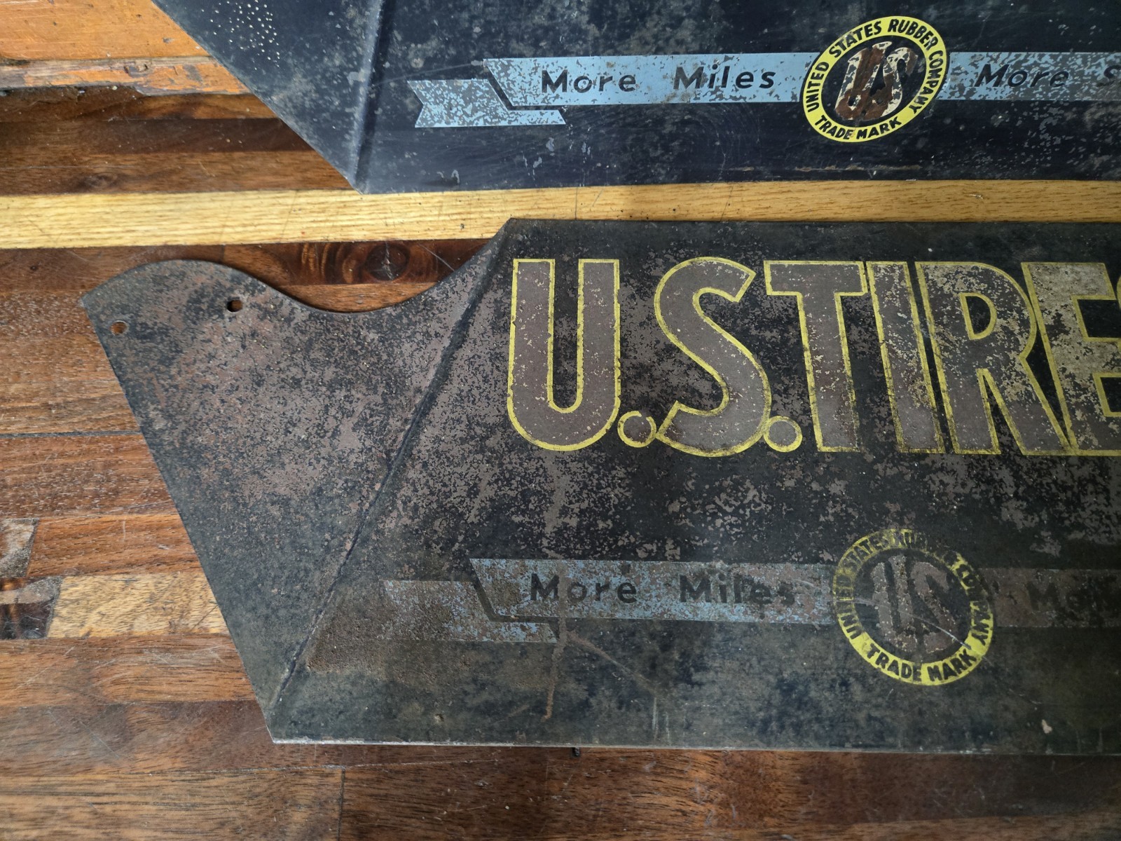 RARE Vintage U.S. TIRES Service Station Advertising Tire Display Stand Sign NOS?