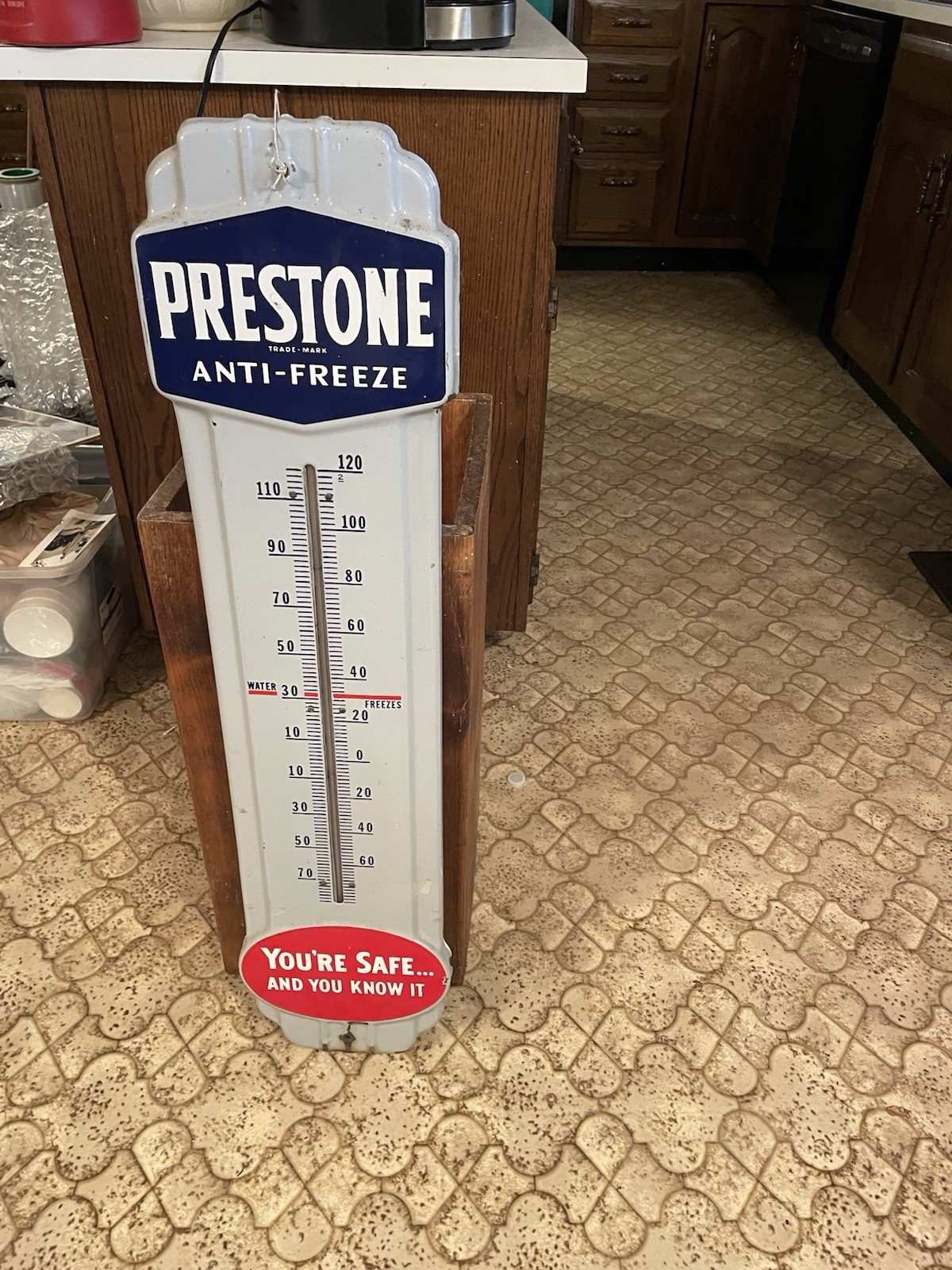 VINTAGE ORIGINAL 1940’s PRESTONE ANTI-FREEZE PORCELAIN THERMOMETER SIGN 36″ x 9″