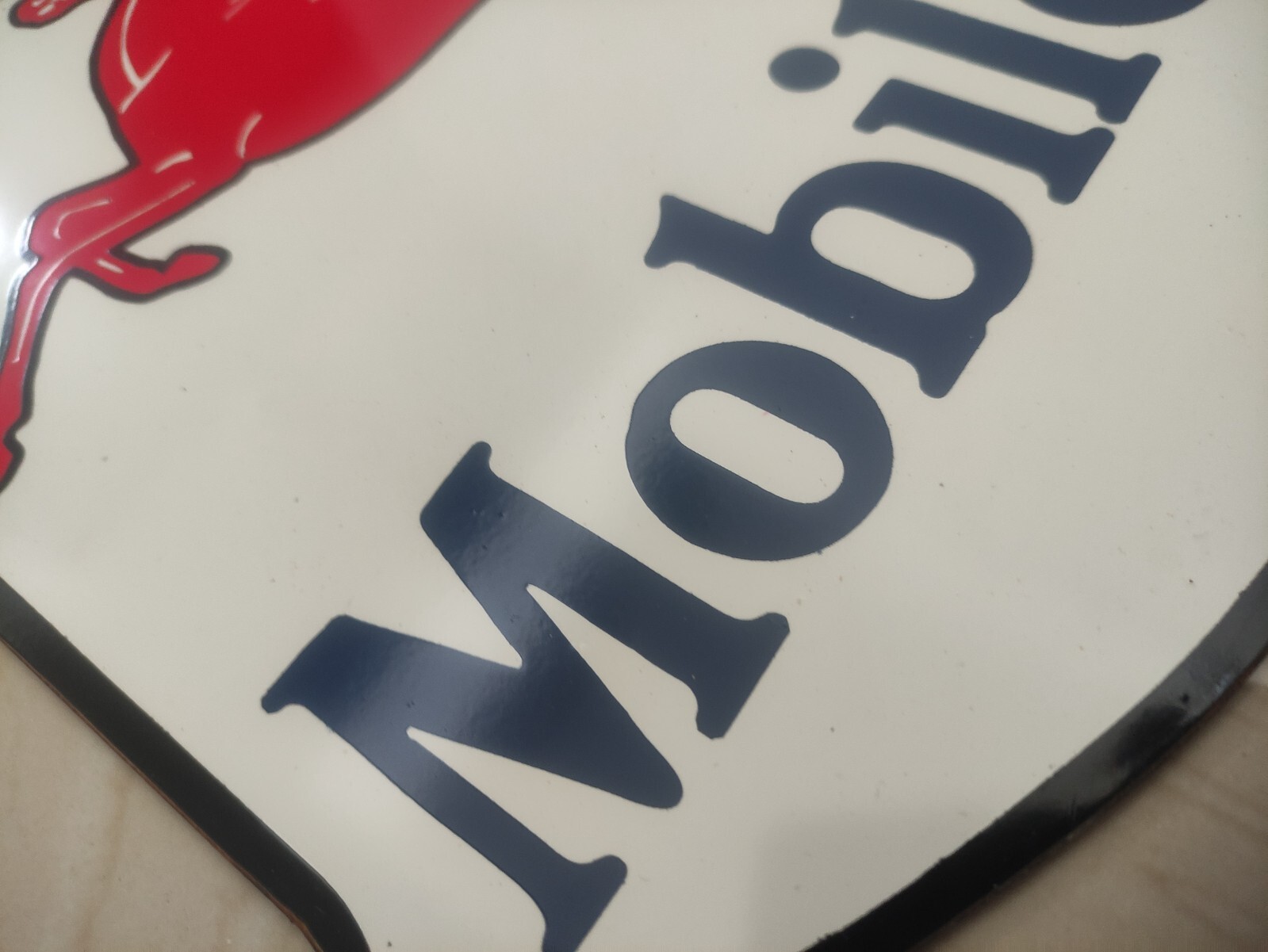 Vintage pegasus advertising porcelain mobiloil sign, 30cmx30cm Thickness 2mm
