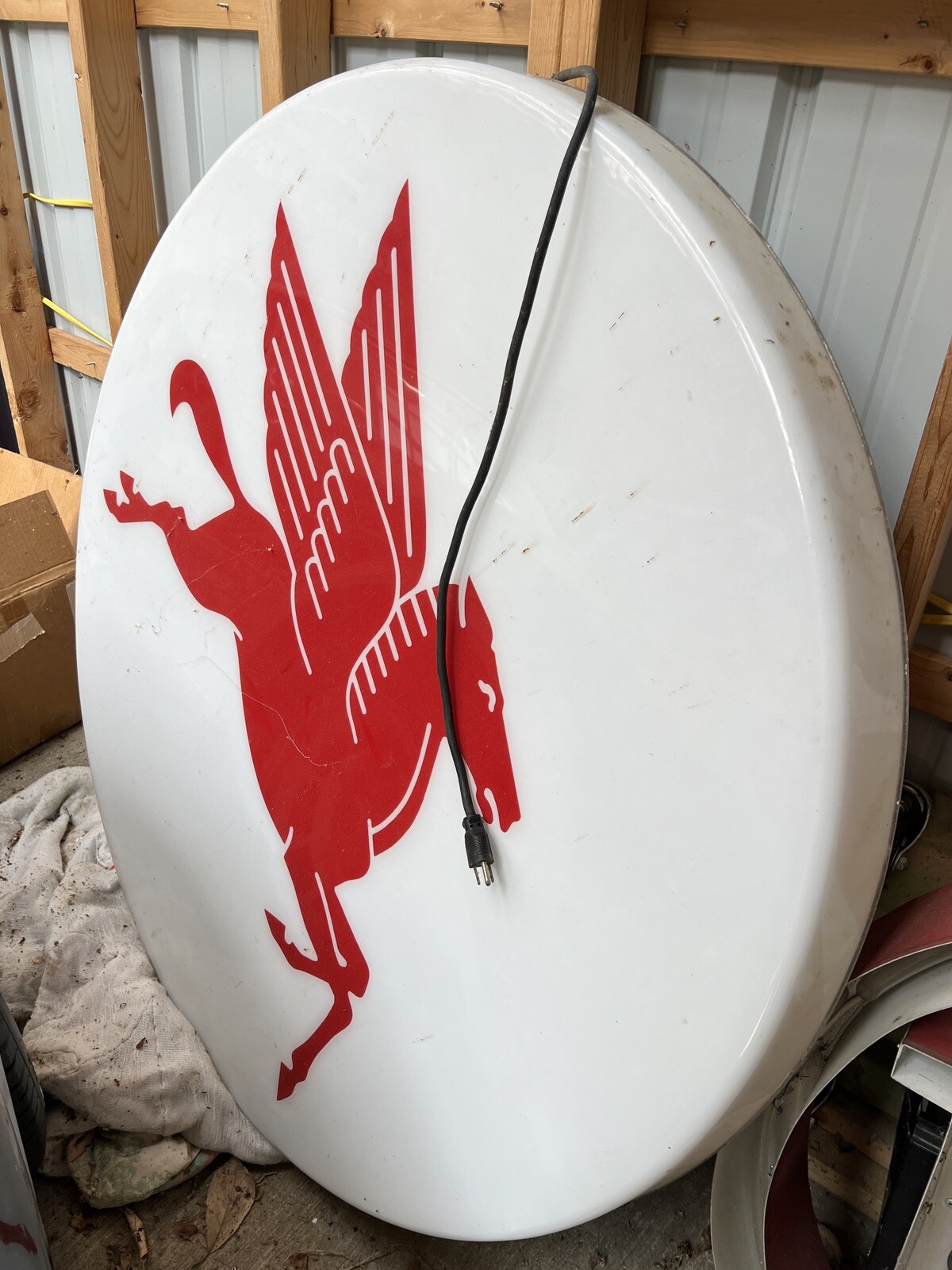Vintage 48″ Round Mobil Pegasus Wall Mount Light Up Sign Gas Oil Service Station