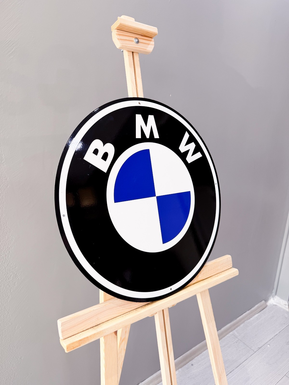 BMW Logo Vintage Heavy Metal Sign – Classic Garage Wall Decor – 50 cm (19.7”)