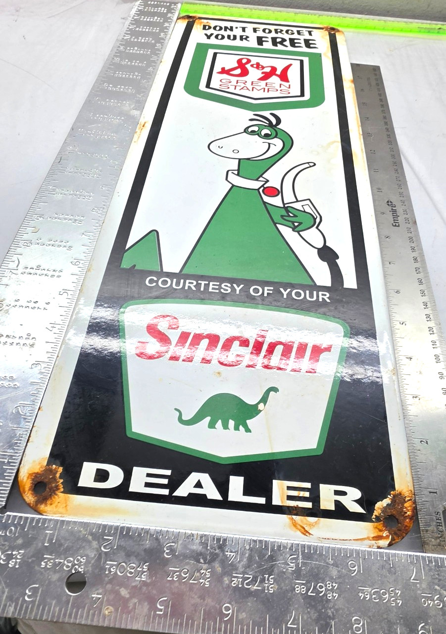 SINCLAIR DEALER 22″ GENUINE VINTAGE FLAT Gas Pump Service Station Porcelain Sign
