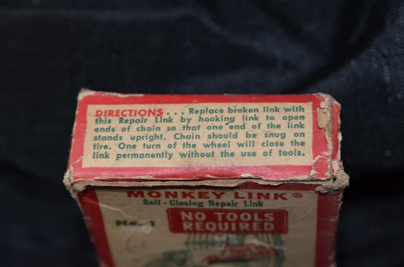 MONKEY LINK TIRE CHAIN Repair Kit Vintage Automobile Advertising 1940s Red Green