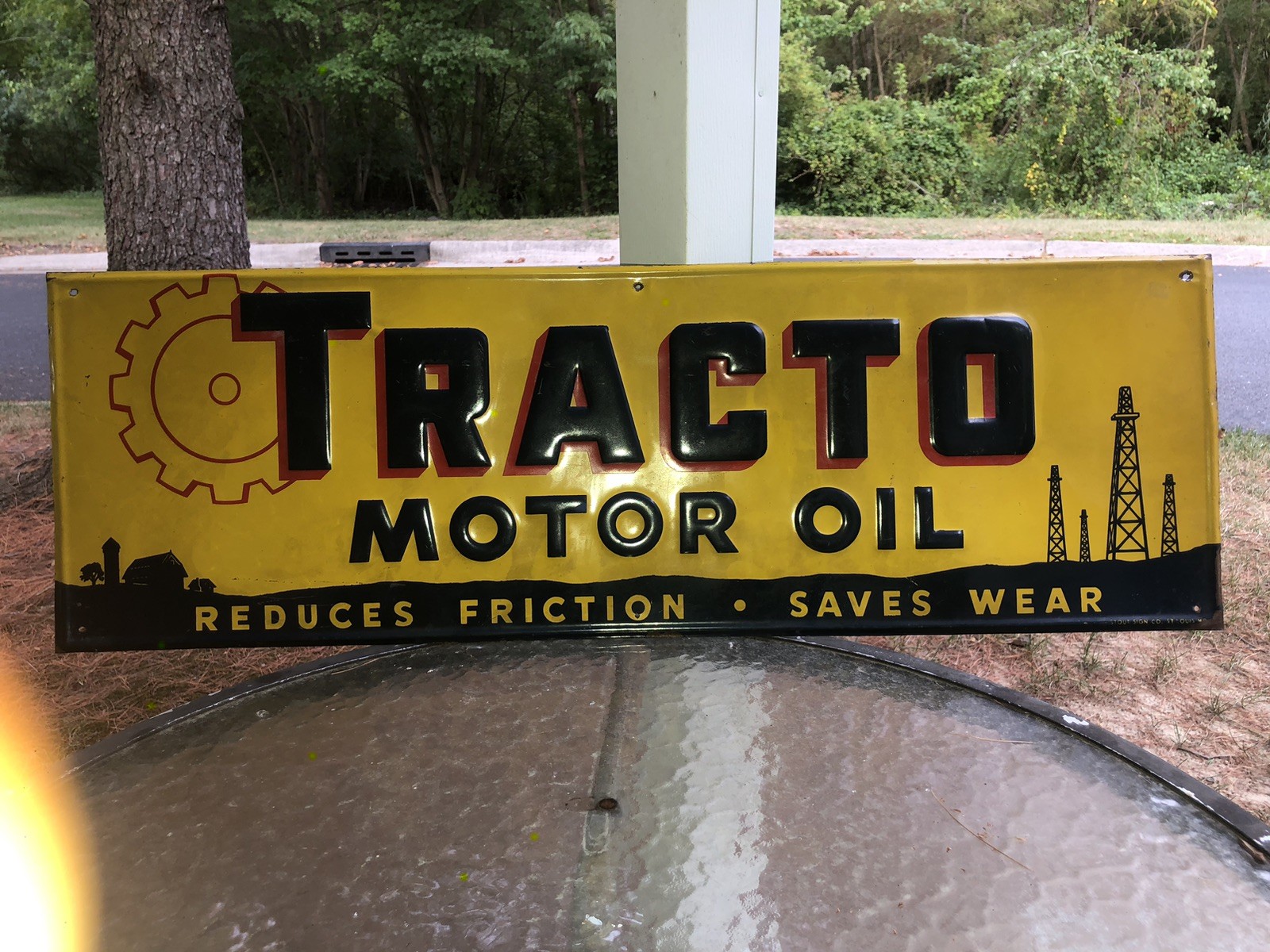 VINTAGE TRACTO MOTOR OIL GAS STATION ADVERTISING TIN SIGN