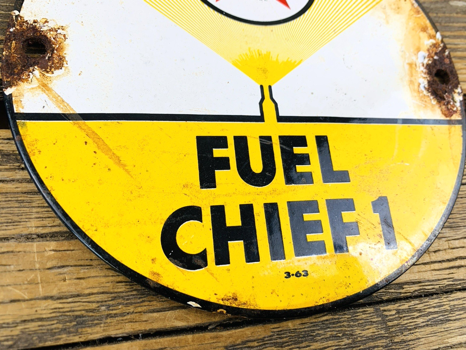 VINTAGE 6″ TEXACO FUEL CHIEF 1 OIL PORCELAIN SERVICE GASOLINE ADVERTISING SIGN