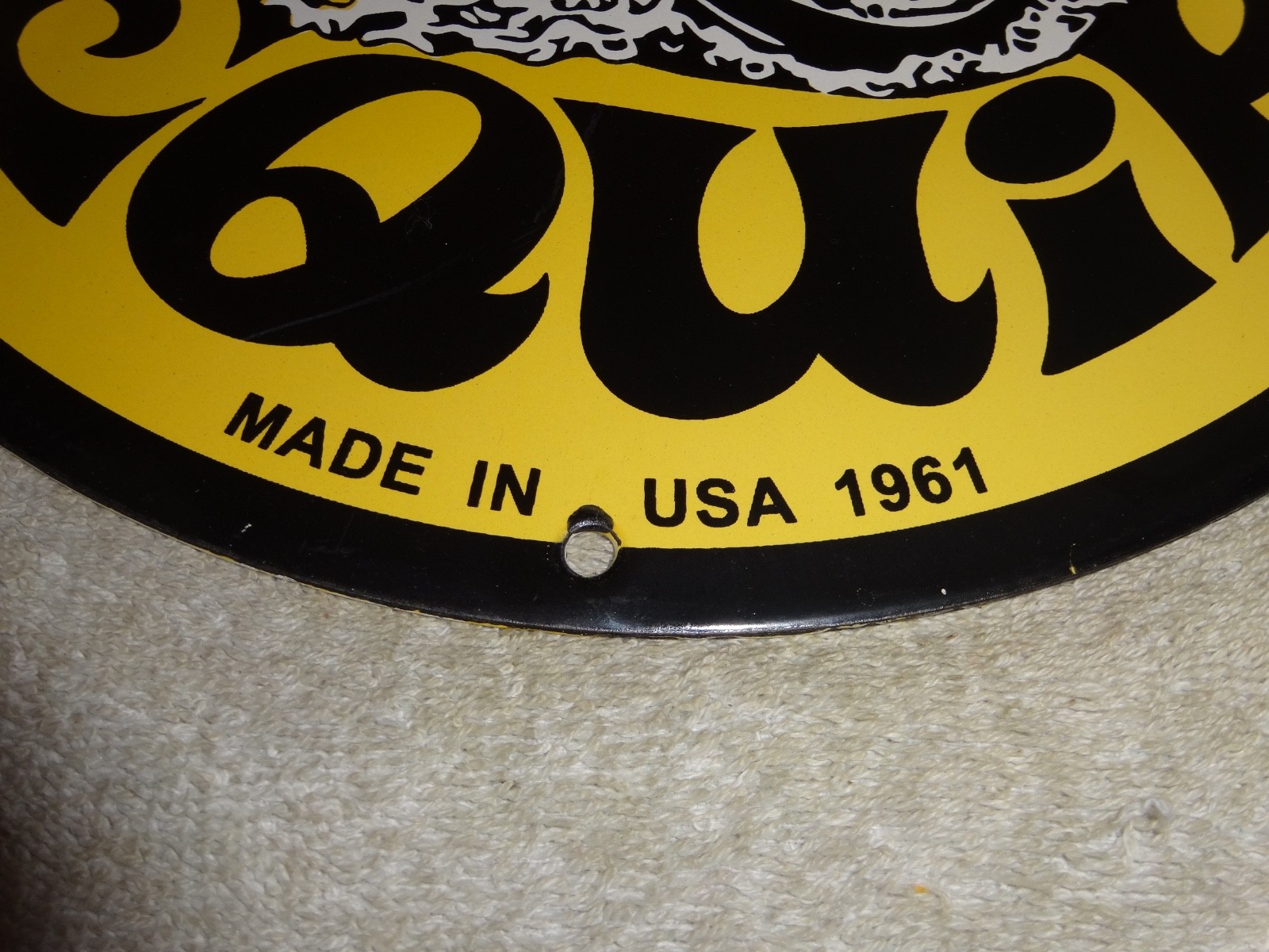 VINTAGE 1961 MOON EYES SPEED EQUIPMENT 11 3/4″ PORCELAIN METAL GASOLINE OIL SIGN