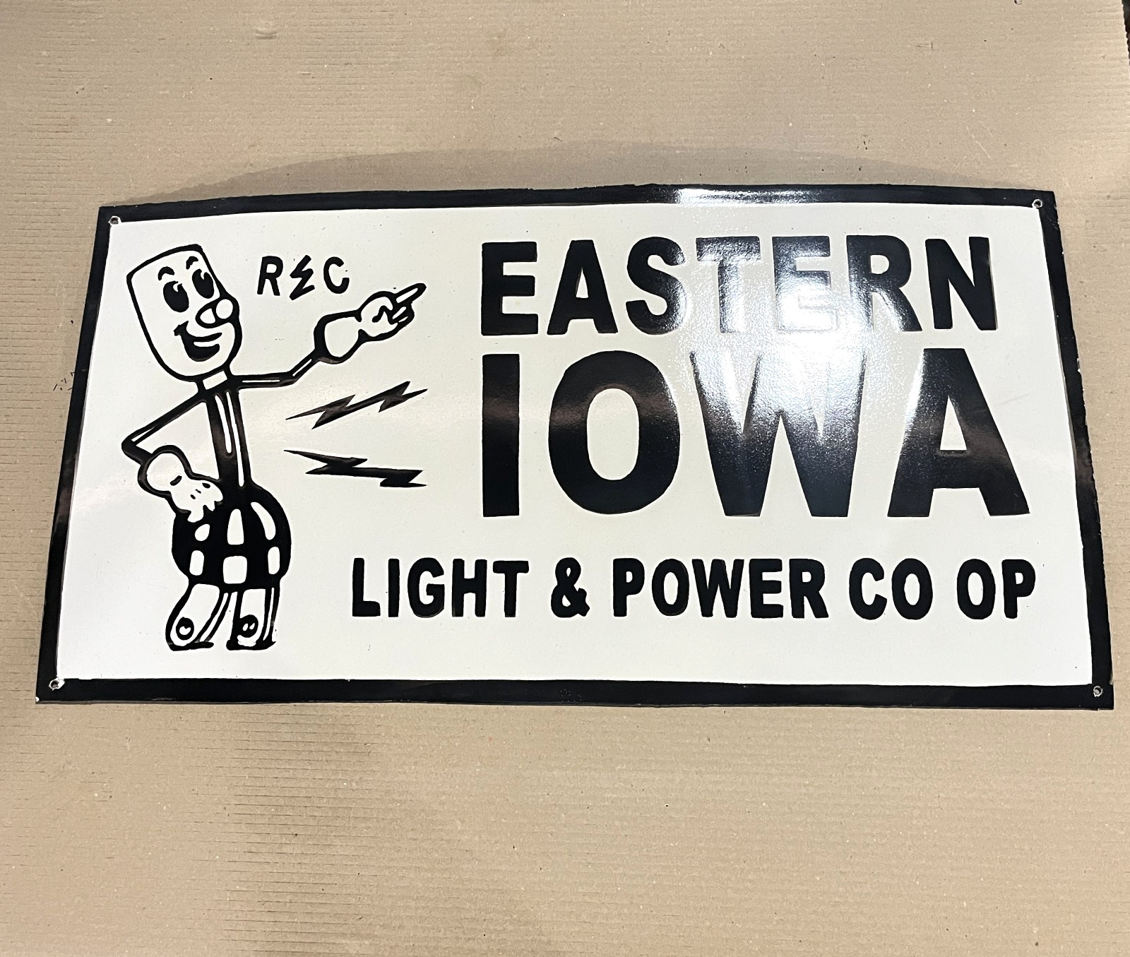 Eastern Iowa Light & Power Co op Porcelain Vintage Enamel Sign Reddy Kilo 29×15