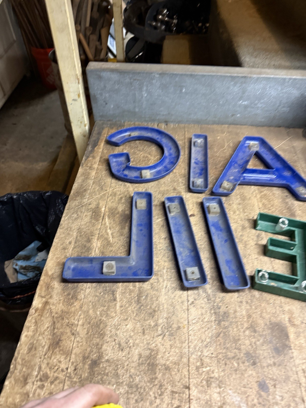 Vintage Mobil Or Gulf Garage Gas Oil Service Station Plastic Sign Letters USA