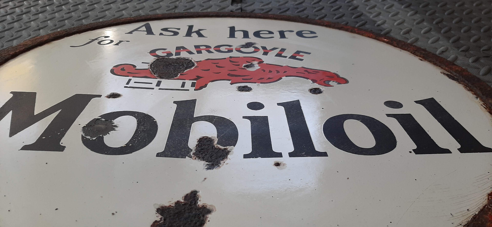 100% ORIGINAL 1920s MOBIL OIL GAS GARGOYLE DSP PORCELAIN SIGN NO REPOPS EVER!
