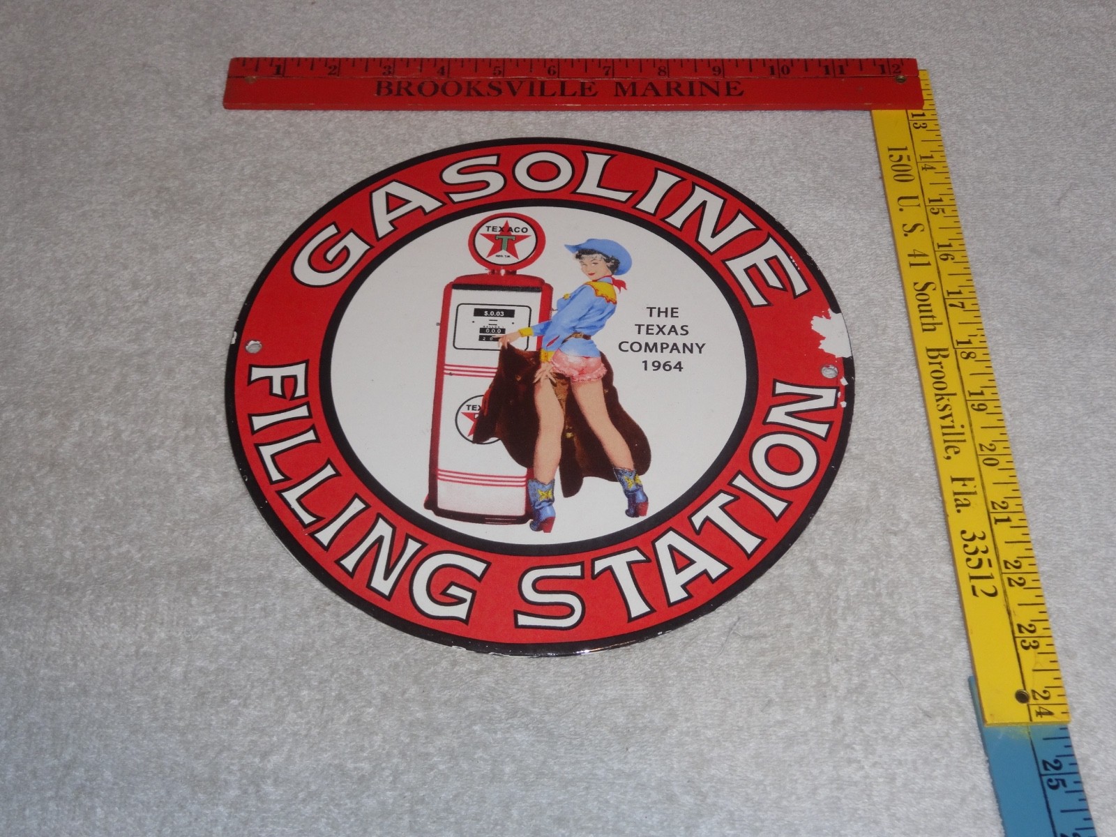 VINTAGE 1964 TEXACO FILLING STATION GASOLINE PUMP WOMAN PORCELAIN METAL OIL SIGN