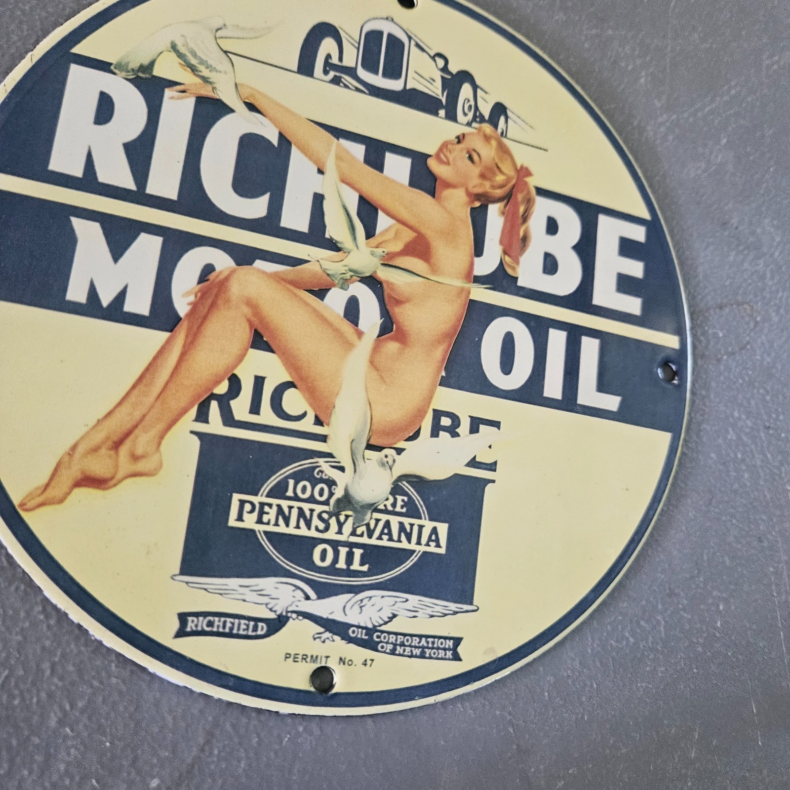 VINTAGE PORCELAIN RICHLUBE GAS & OIL STATION PUMP PLATE GARAGE MAN CAVE SIGN