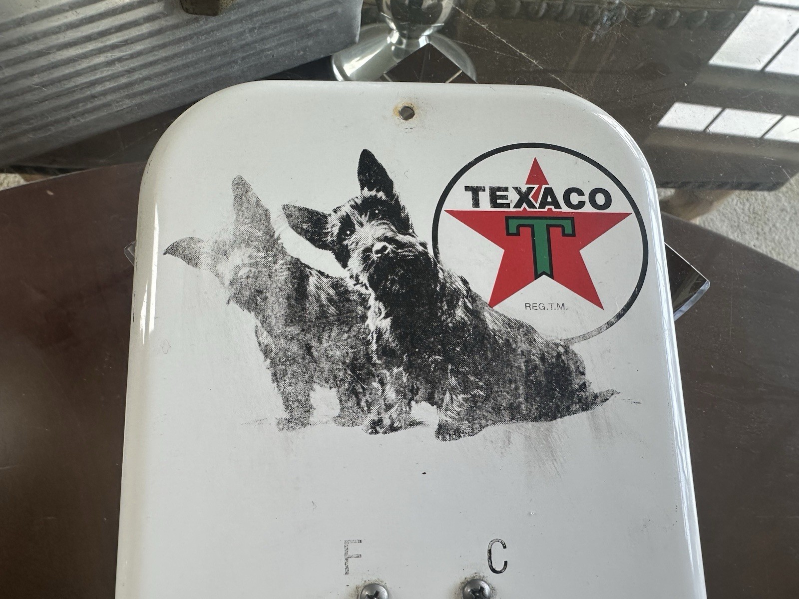 VTG 1999 Licensed R &B Texaco Motor Oil Scottie Dogs Metal Thermometer Sign 16×6