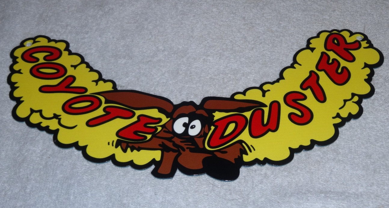 VINTAGE 1969 PLYMOUTH ROAD RUNNER COYOTE DUSTER METAL GASOLINE OIL SIGN! WILE E.
