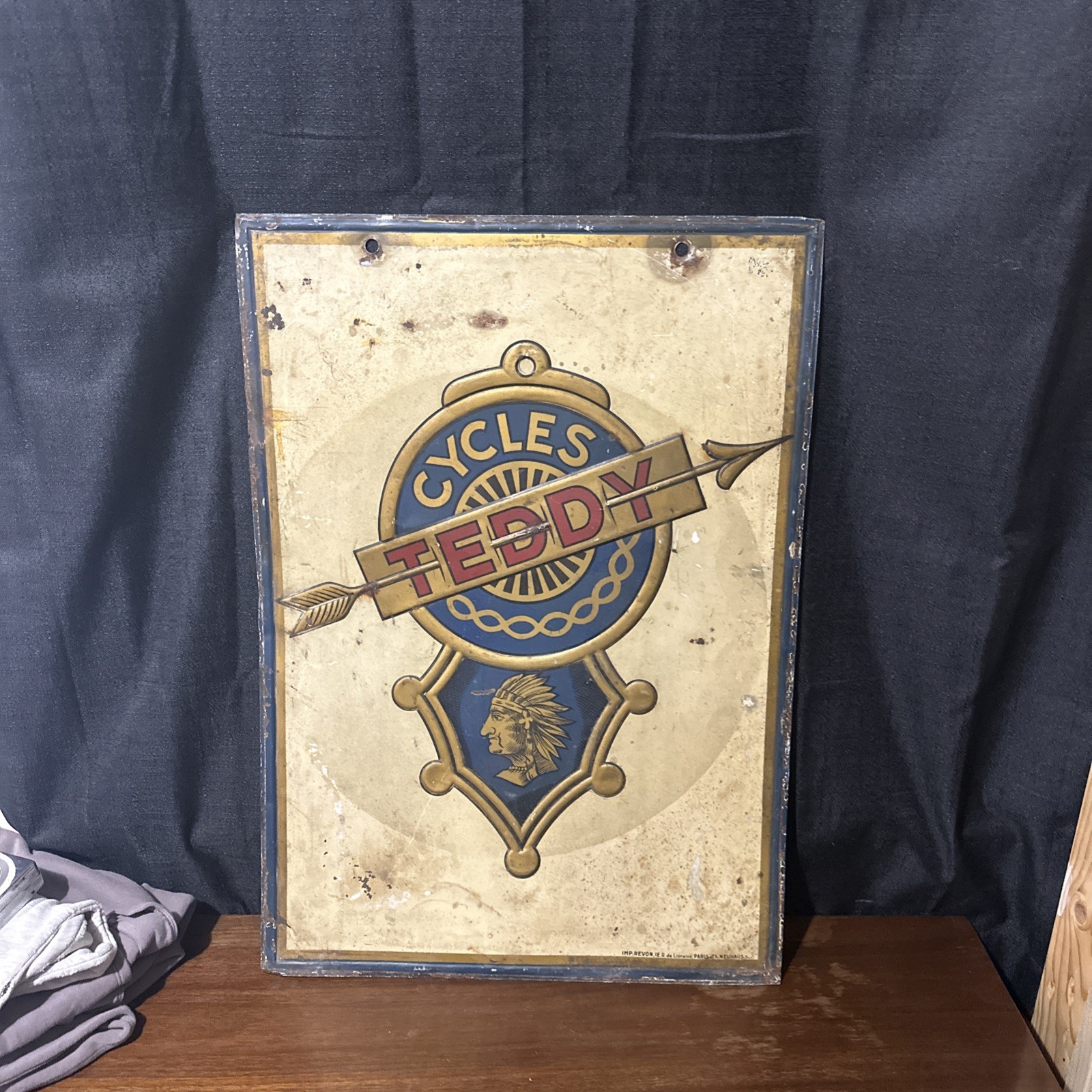 Vintage Teddy Cycles Indian Original Motorcycle Tin Sign Gas & Oil 1940s
