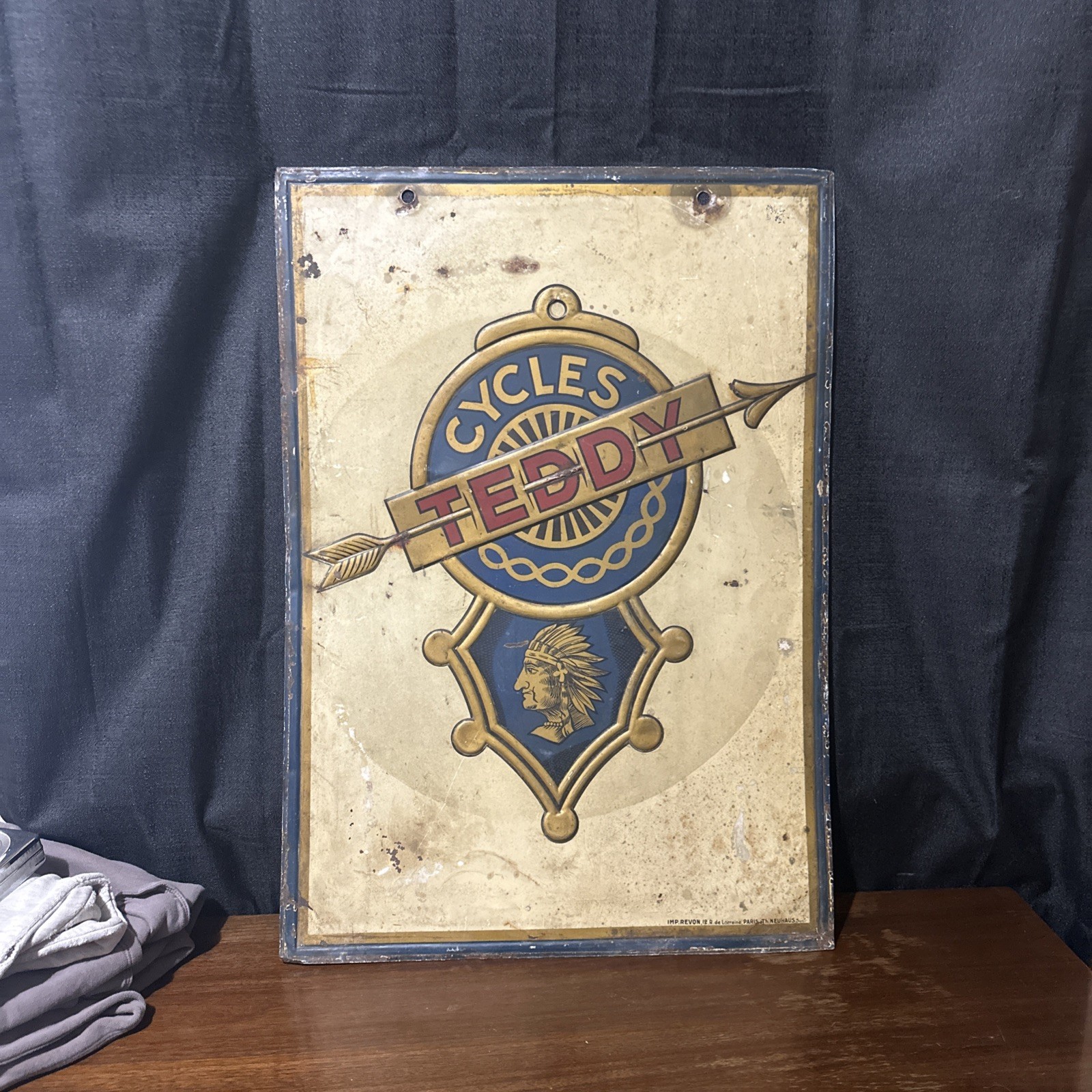 Vintage Teddy Cycles Indian Original Motorcycle Tin Sign Gas & Oil 1940s