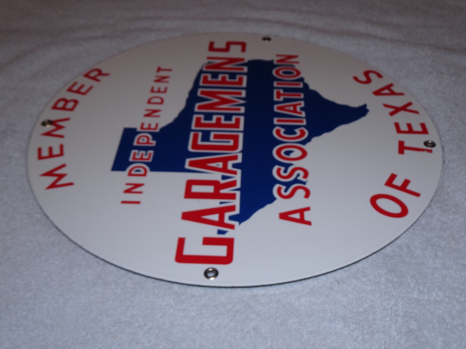 VINTAGE MEMBER INDEPENDENT GARAGEMENS ASSOCIATION TEXAS 14″ PORCELAIN METAL SIGN
