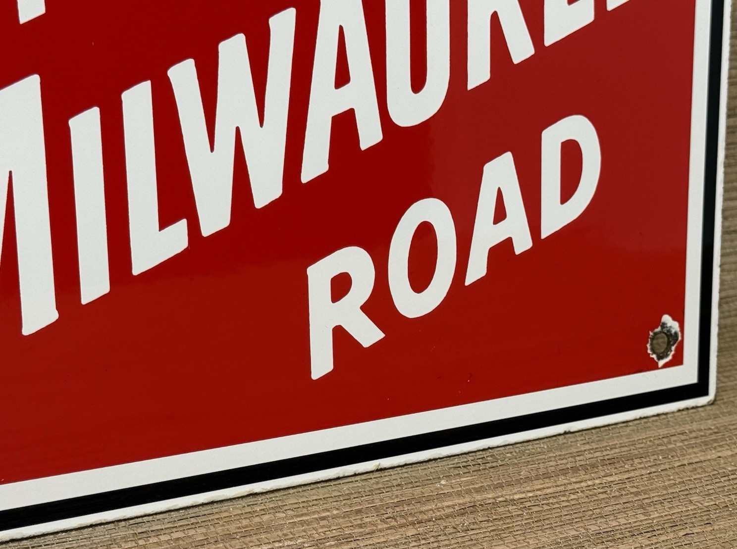 VINTAGE THE MILWAUKEE ROAD PORCELAIN SIGN TRAIN STATION GAS OIL RAILROAD FREIGHT