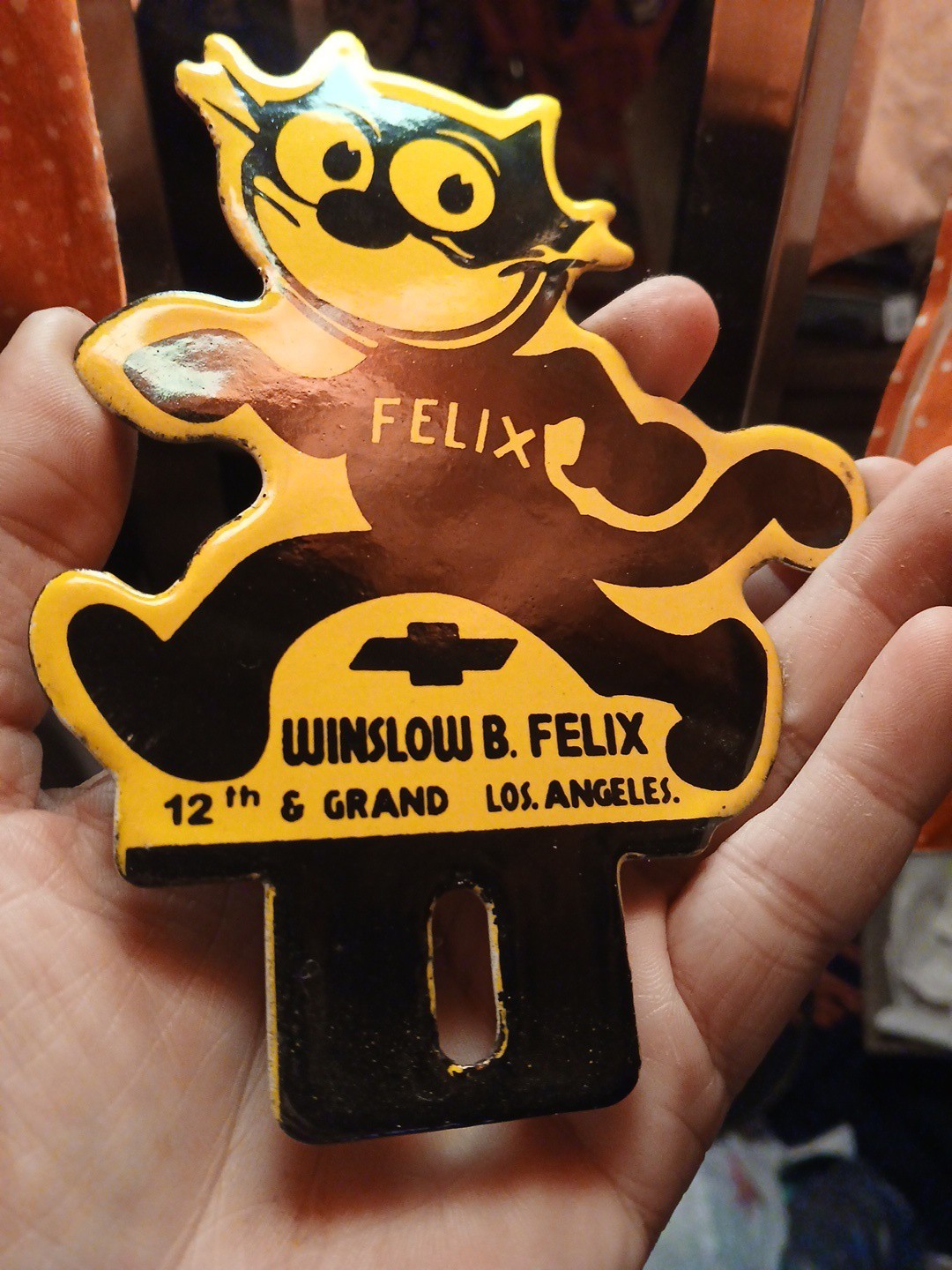VINTAGE WINSLOW B FELIX CHEVROLET PORCELAIN SIGN LICENSE PLATE TOPPER 4.5 X 6