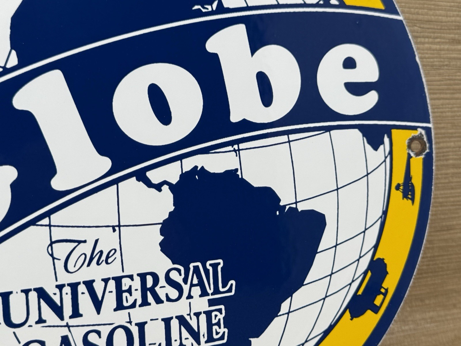 VINTAGE GLOBE GASOLINE PORCELAIN SIGN SERVICE STATION UNIVERSAL OIL GAS