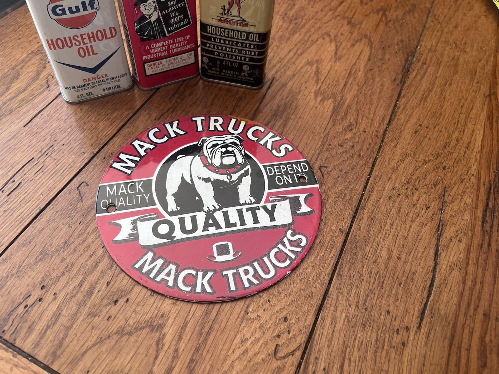 NICE QUALITY MACK TRUCK PORCELAIN ROUND SIGN