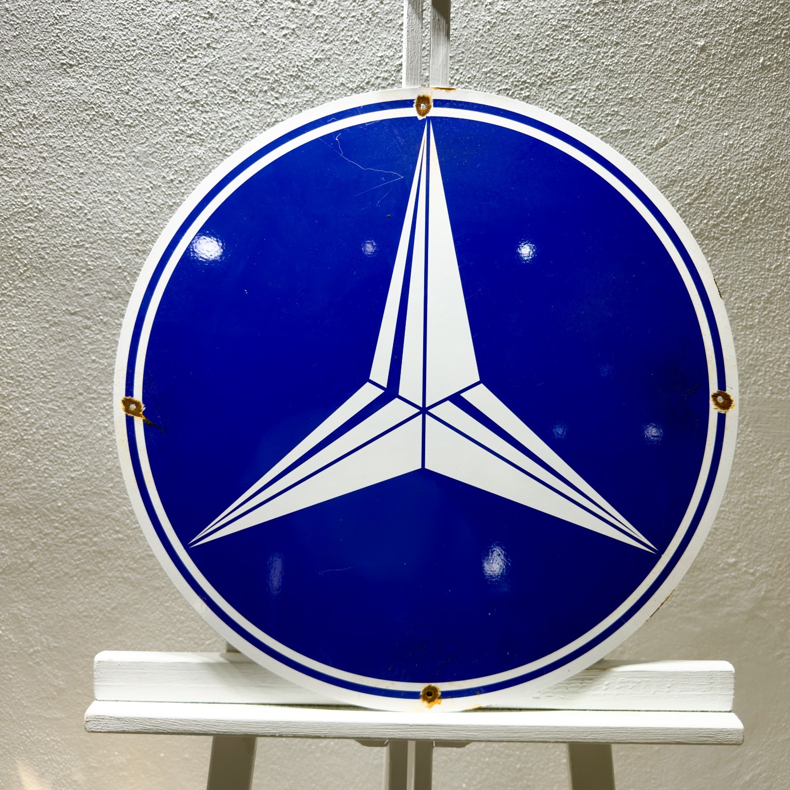 Mercedes Three-Pointed Star Rusted Heavy Metal Sign – 50 cm (19.7”)
