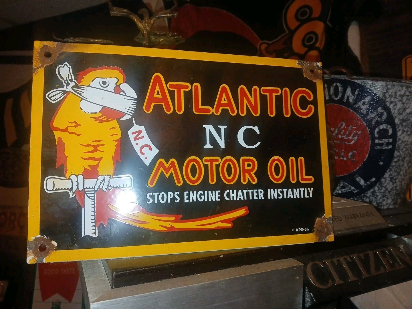 VINTAGE ATLANTIC MOTOR OIL SIGN GAS STATION PORCELAIN SIGN BIRD LUBE SERVICE